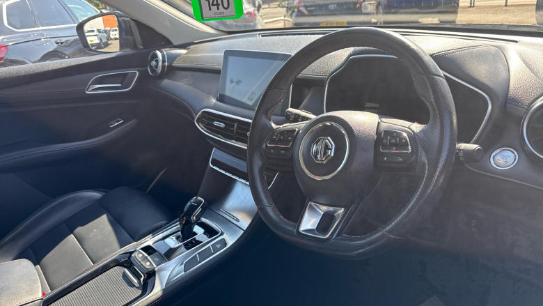 MG Hs 1.5 T-GDI Excite 5dr DCT Petrol Hatchback